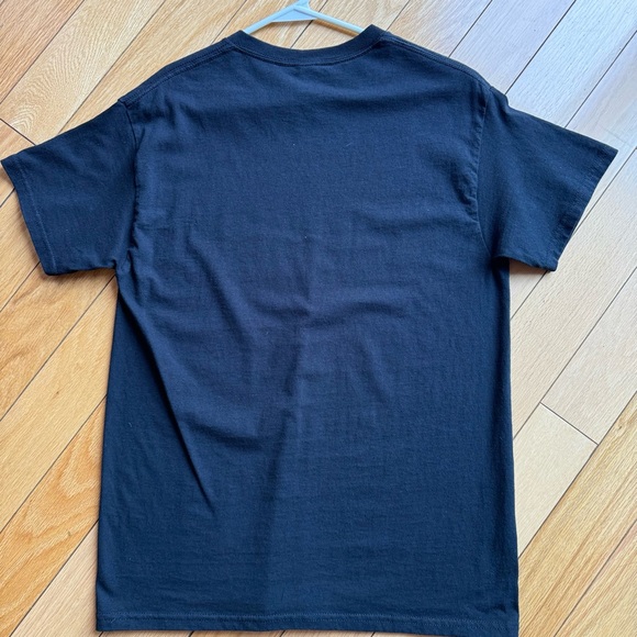 Black t shirt - Picture 3 of 3